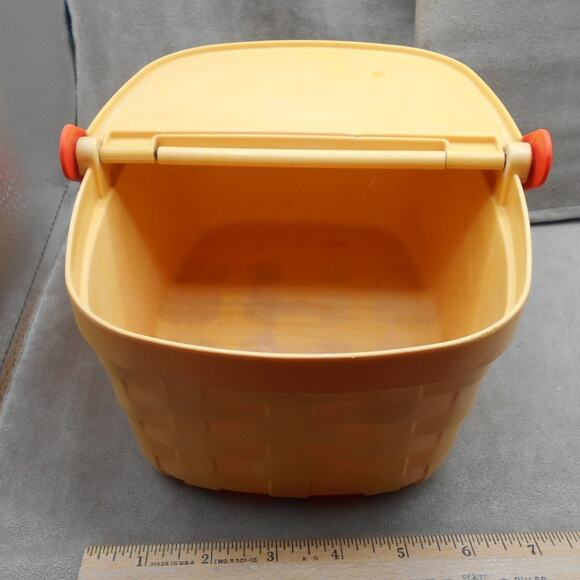 Fisher Price 1989 Pack-A-Picnic Tan Picnic BASKET w/Red Handle 2109 Fun w/Food - Picture 3 of 8